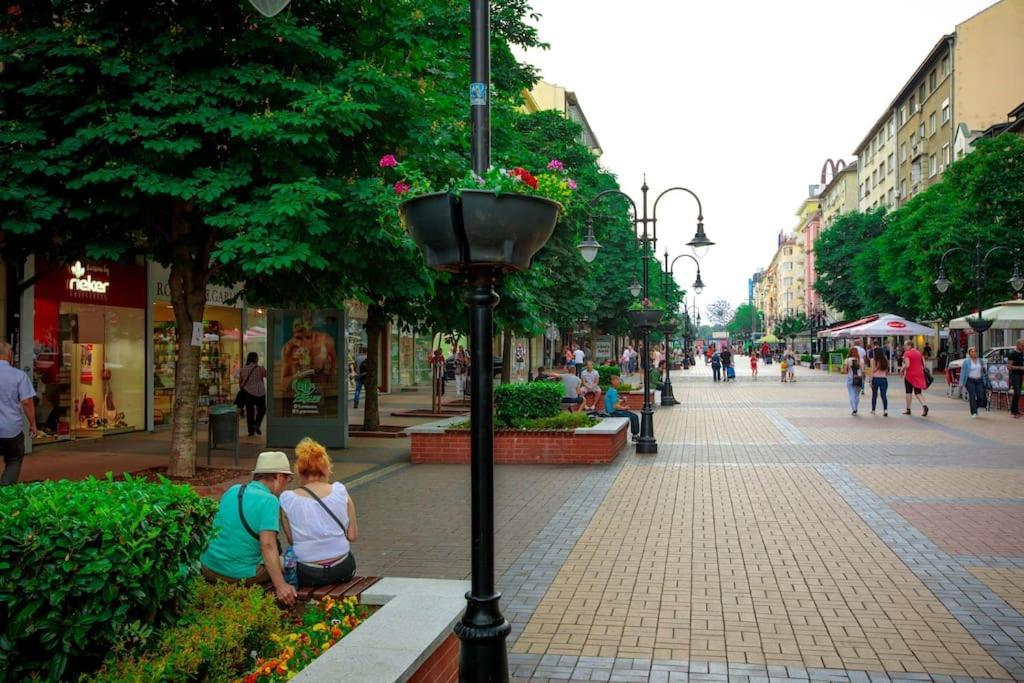 Alegra Apartment In Sofia Downtown Екстериор снимка